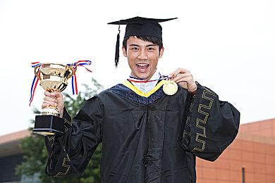 《宝可梦TCG》氪佬已收集5万张卡牌 每天充值到上限